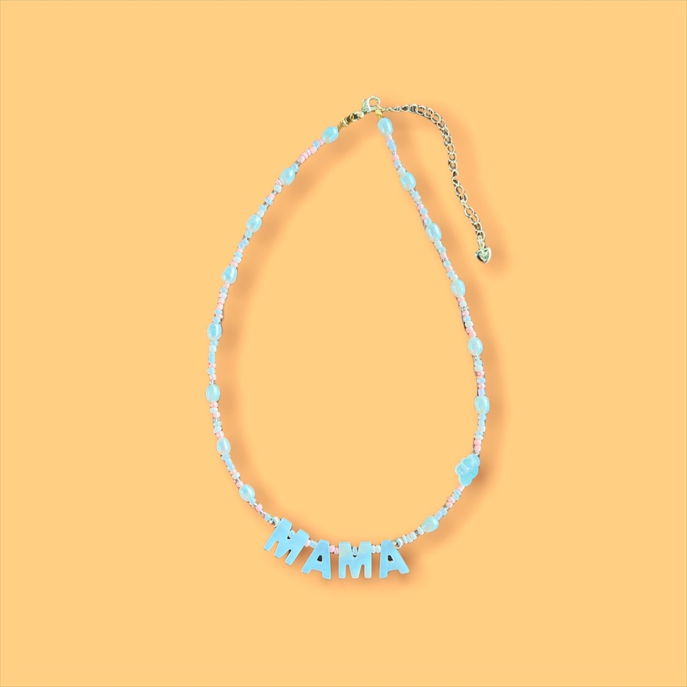 Mama necklace